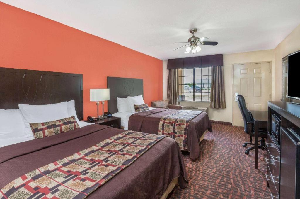 Days Inn By Wyndham Rayville Ngoại thất bức ảnh